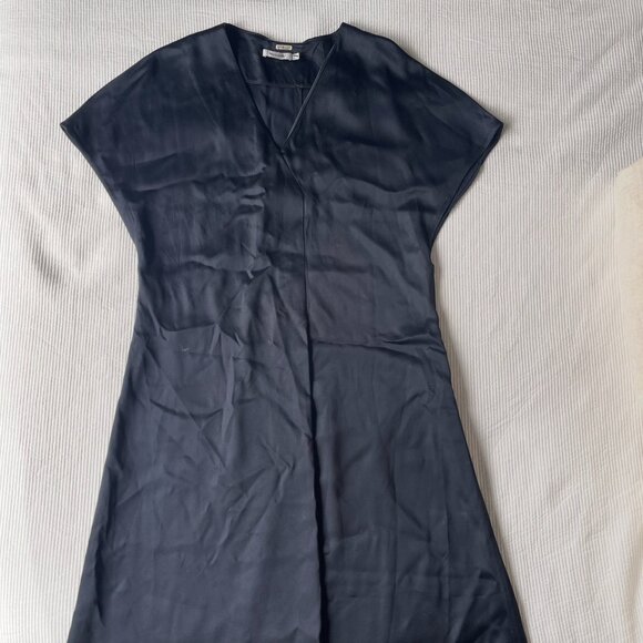 Protagonist V-Neck Midi Length Dress - Picture 3 of 6